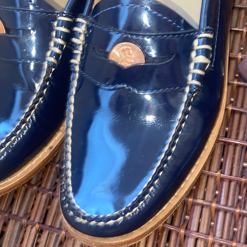 G.H. Bass & Co. navy blue Leather Weejuns 6.5 - Picture 8 of 9